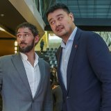 Yao Ming, à droite, pense que sport et politique ne vont pas bien ensemble KEYSTONE/SALVATORE DI NOLFI